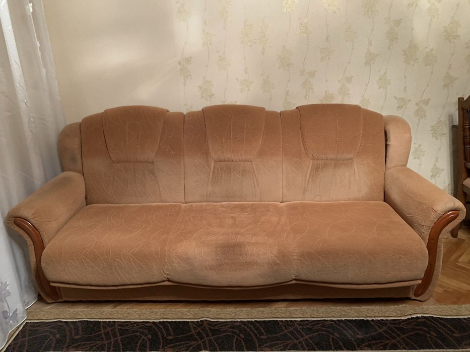 Віддам диван безплатно (самовивіз)