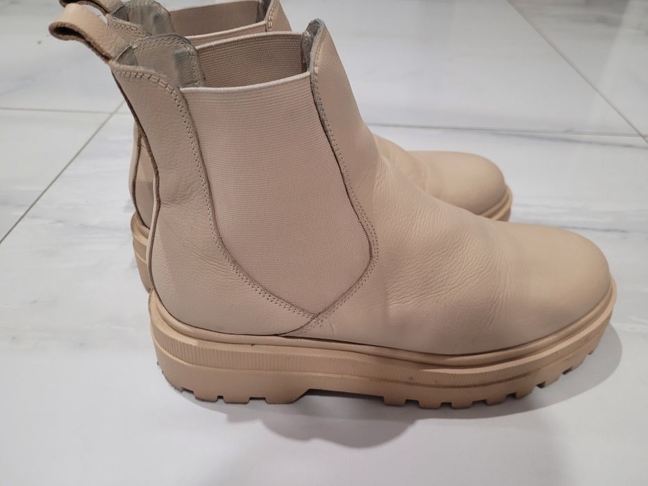 Buty Lasocki beżowe ze skóry rozmiar 39 stan bardzo dobry