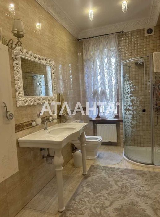 Эксклюзивный дом в элитном районе вблизи моря!