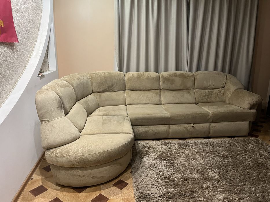 Продається диван в хорошому стані