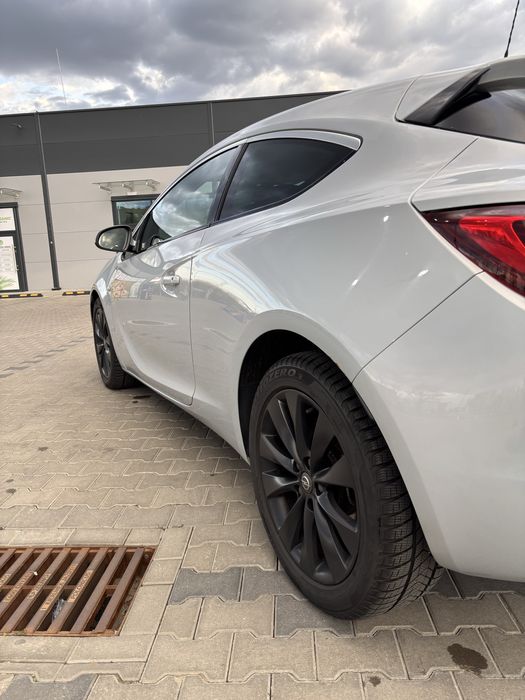 Opel Astra J GTC 1.4 Turbo S&S LPG