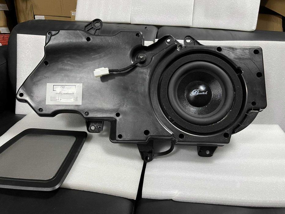 Сабвуфер в штатное место Toyota Prado 150 (2009+) Стелс 8" | 400W | Киев