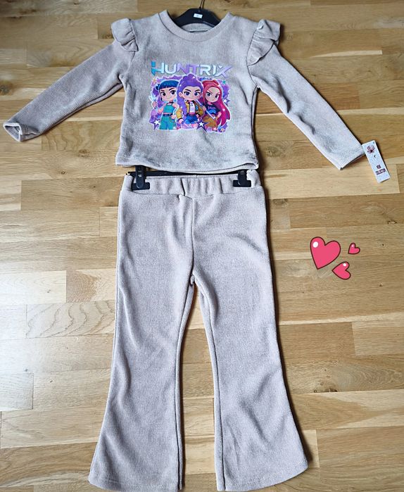 Komplet dla dziewczynki – uroczy zestaw z aplikacją i falbankami, rozc