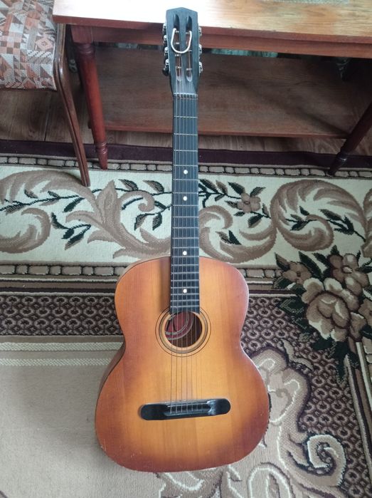 Гітара продам 1200