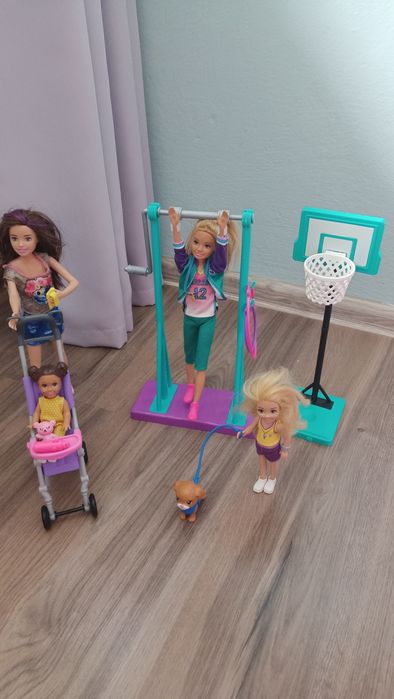 Lalki z serii Barbie. Skipper, Stacie i Chelsea