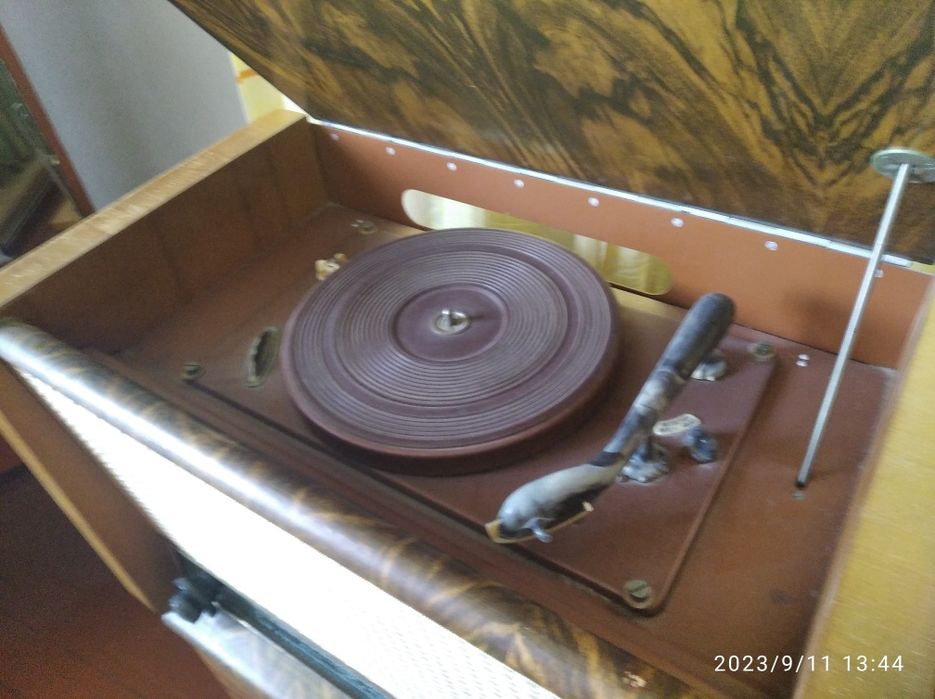 Радіола ВЭФ-Аккорд