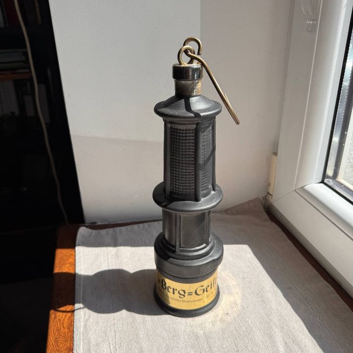 Karafka Ozdobna w kształcie Lampy Górniczej Ceramika Vintage