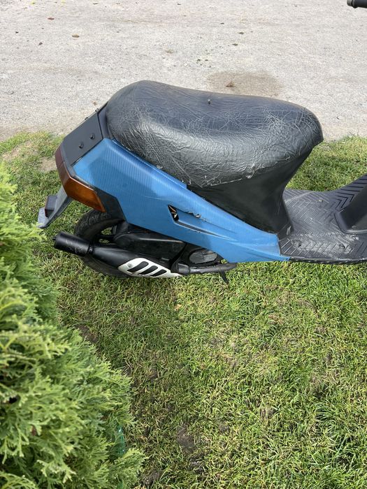 Скутер Suzuki 50 кубів