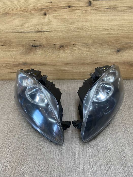 Lampy / reflektor przedni lewy, prawy Seat leon II lift
