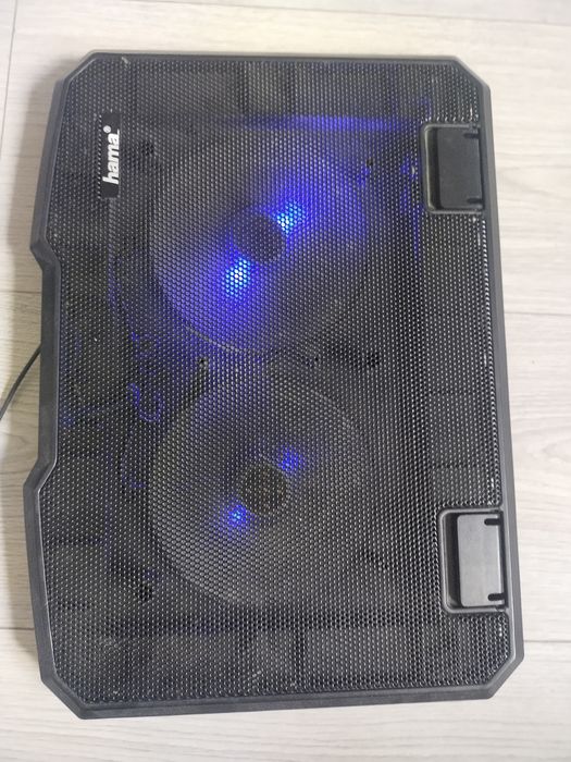 Konsola PlayStation 4