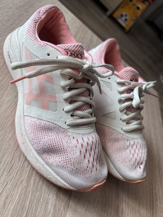 Buty do biegania asics