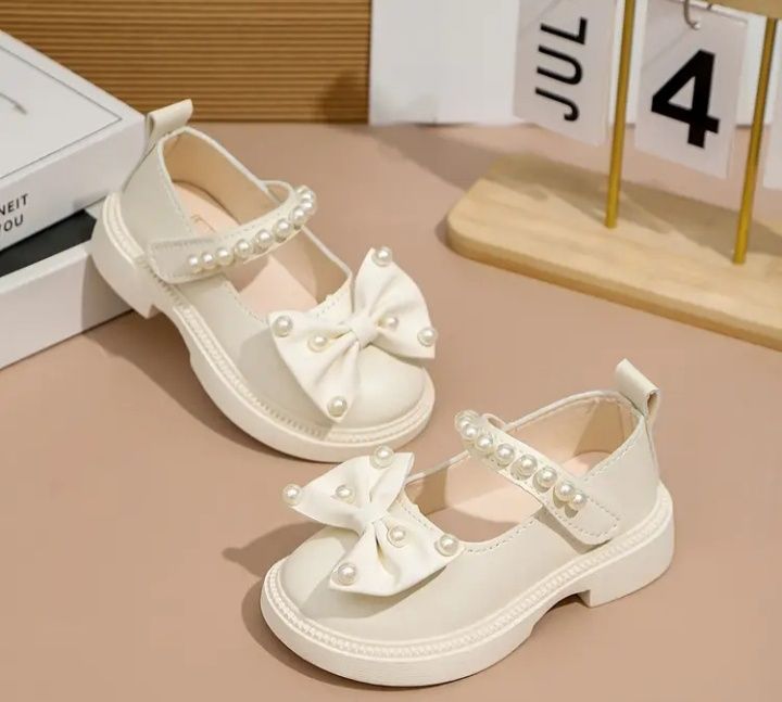 Нові  туфлі, устілка18.1см