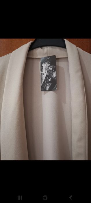 Blazer senhora. Sem forro e tecido fino