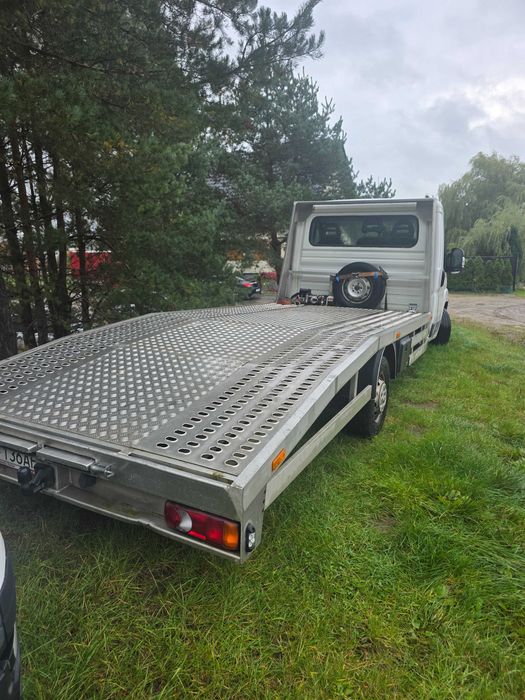 autolaweta wynajem