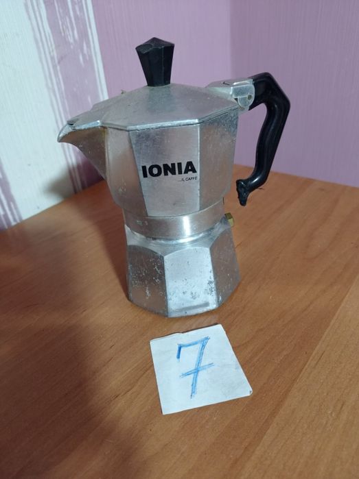 Кавоварка гейзерна. Кофеварка. Фляга.