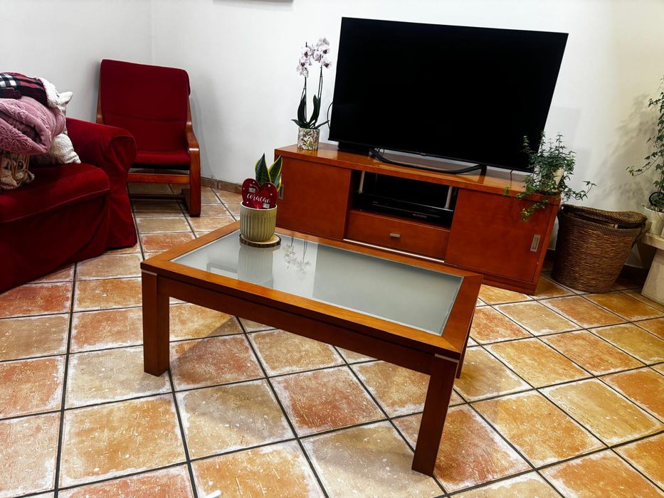 Móvel de TV em cerejeira