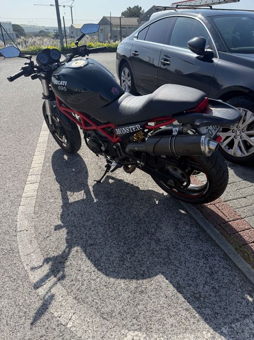 Ducati Monster 695