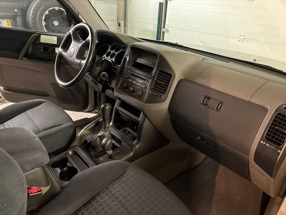 Mitsubishi Pajero DID GLS  3.2