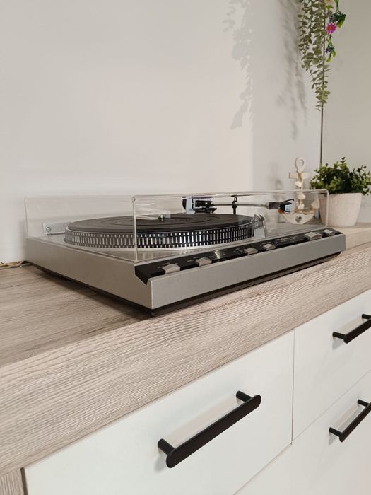 Gramofon Technics Quartz SL-5300