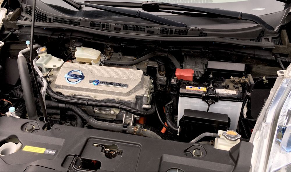 Nissan Leaf, ніссан ліф,нісанчик,електрокар,електроавтомобіль,електро