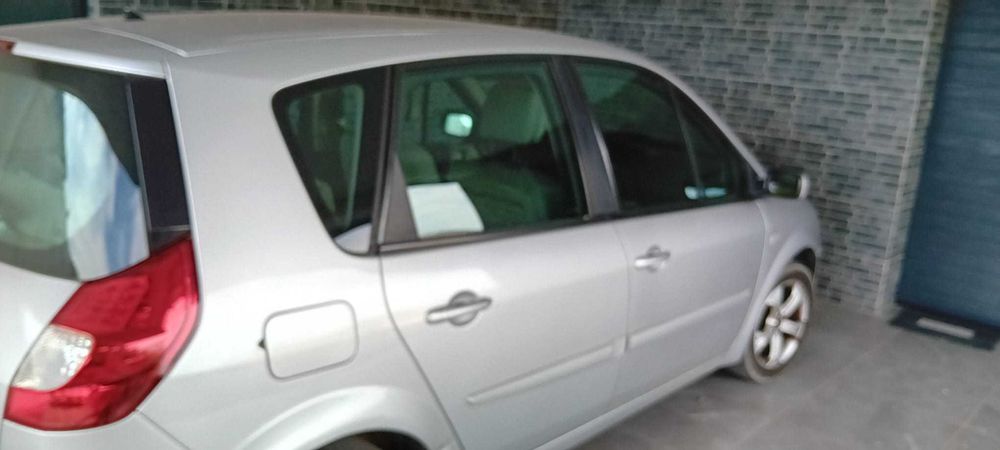 Renault Megane Scenic 1.5 diesel, 105 cv