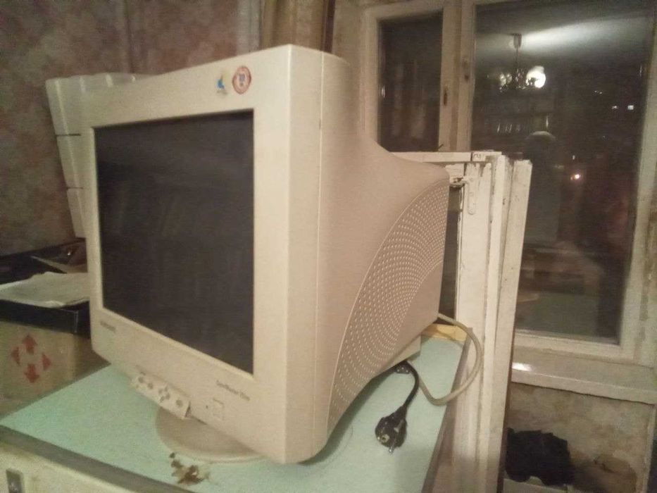 Монитор Samsung Sync Master 757 NF B (17 дюймов), Корея,самовывоз.