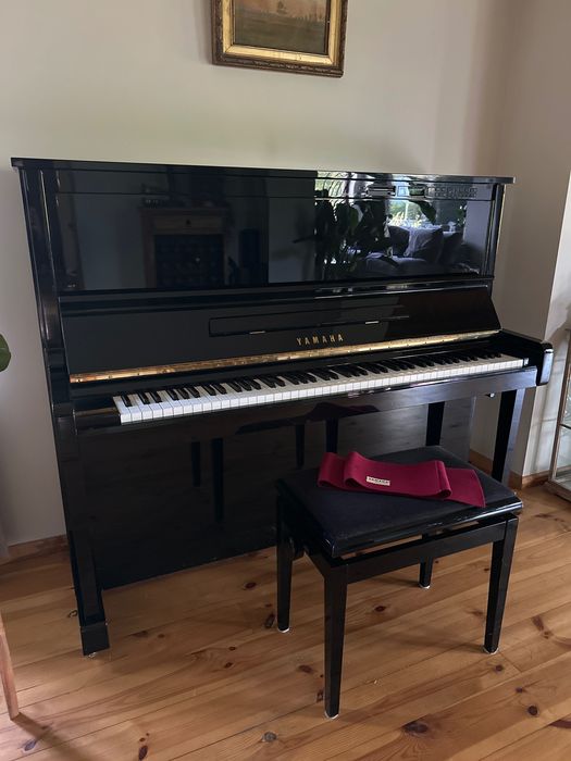 Pianino Yamaha MX100B Disklavier system.