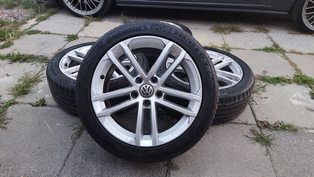 Felgi  17 5x112 7,5j et49 opony Continental 225/45 lato 2025rok