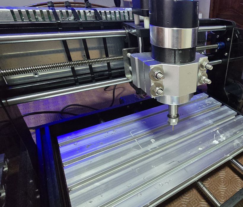 Máquina CNC modelo 3018 pro modificada.