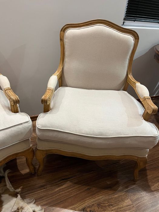 Fotele w stylu skandynawskim Loberon