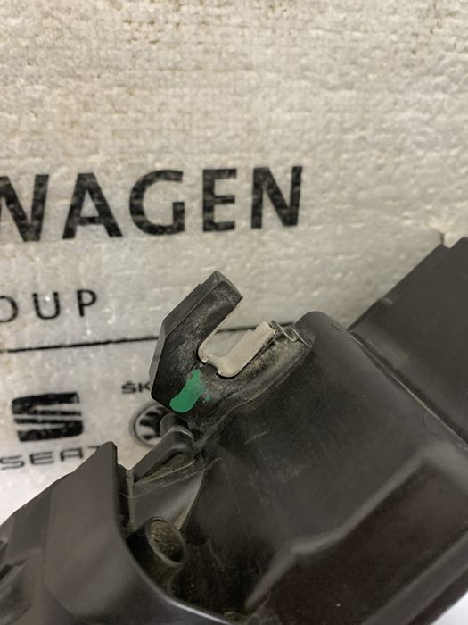 Audi A8 D5 lampa lewa przednia laser light