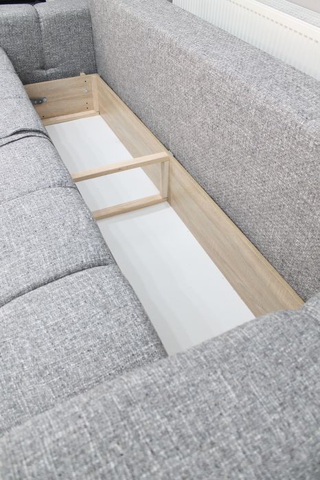 Стильний,модний,зручний диван.