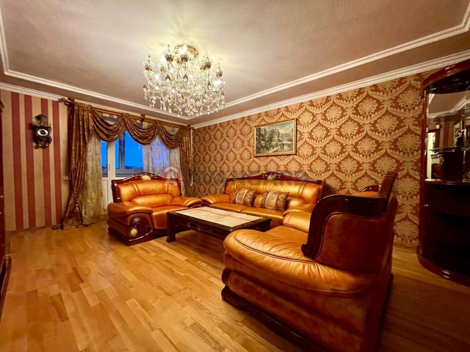 Розкішна 3-кім. квартира з видом на Дніпро, р-н Портовий