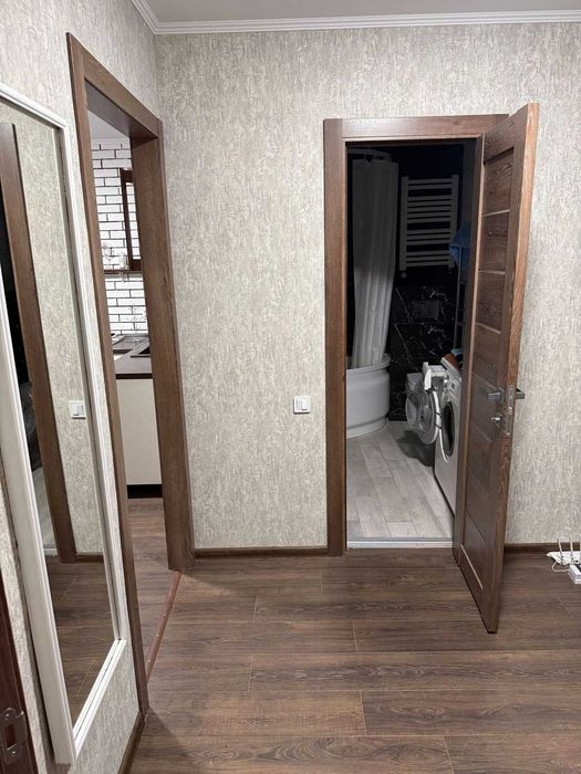 Продаж 1к Озерна