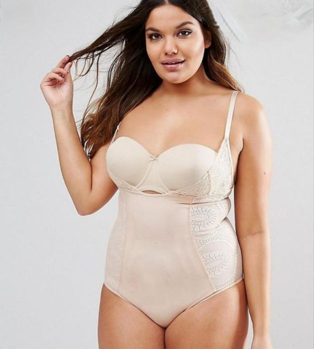Коригуюче боді Asos