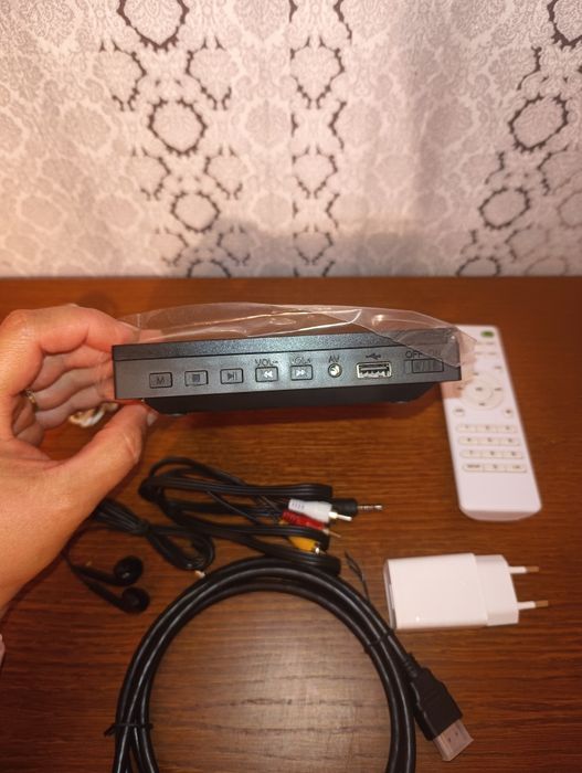 Kompaktowy odtwarzacz DVD