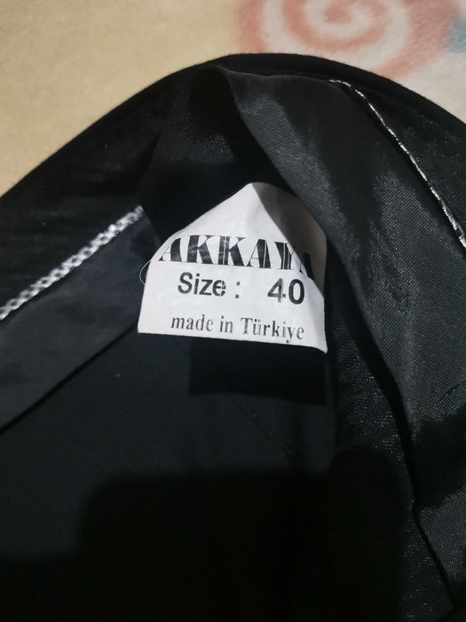 Продам брюки класические  размер 40. Akkaya