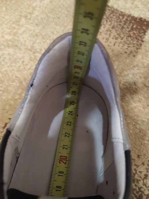 Продаю кожаные кроссовки Lasocki рр 41 , 27 см унисекс