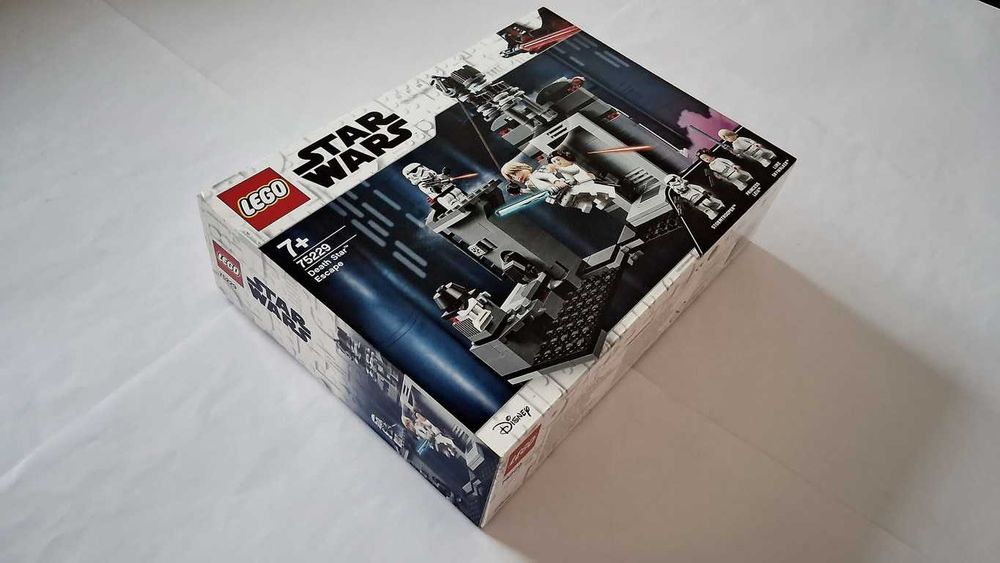 Lego Star Wars 75229 Death Star Escape selado