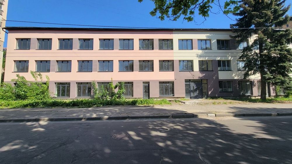 Продаж будівлі / офісу 1841м2 біля Севастопольської пл., вул. Сікевича