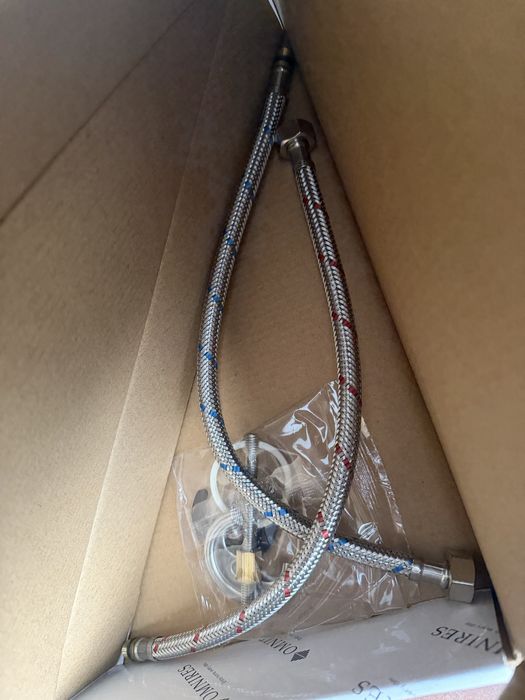 Bateria umywalkowa nablatowa OMNIRES - 2 sztuki