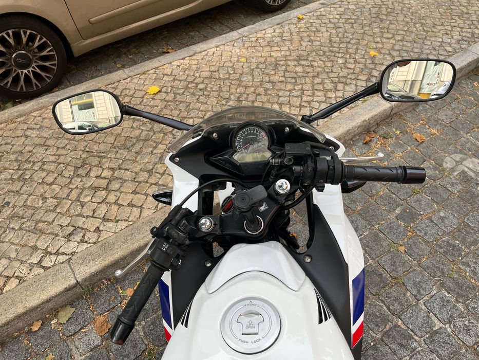 Honda CBR 125R (2014)