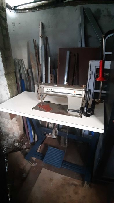 Máquina Industrial Singer