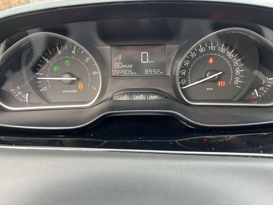 Peugeot 208 1.2 pure tech urban soul