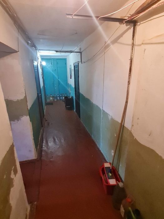 Срочно! Продаю 1 комнатную  квартиру в комуналке  3 Слободская