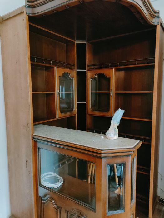 Bar/garrafeira de madeira