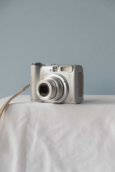 Canon Powershot A580 AiAF aparat cyfrowy kompaktowy fotograficzny y2k mały kompakt cyfrówka