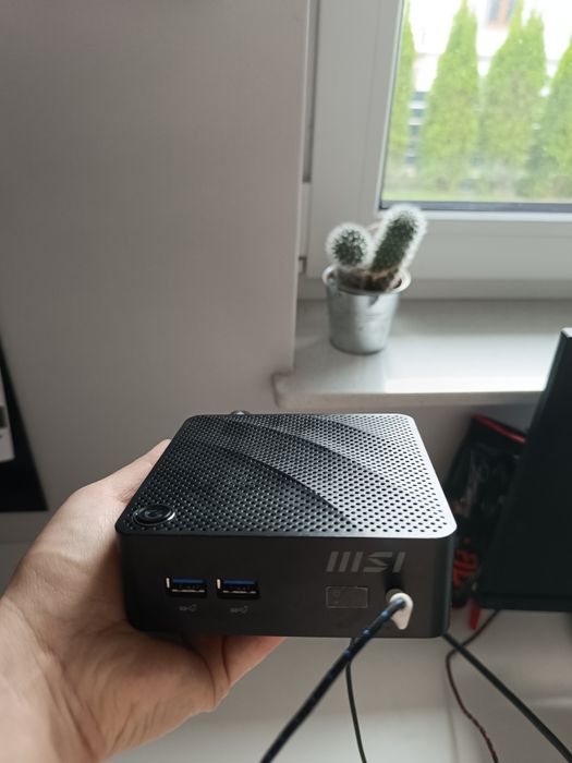 Komputer MSi Cubi N JSl 4gb ram 128 GB SSD na gwarancji!!