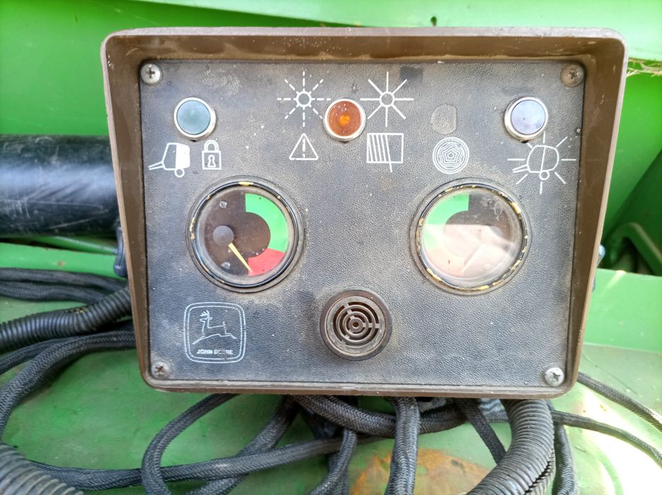 Prasa rolującą John Deere 550 siatka,sznurek