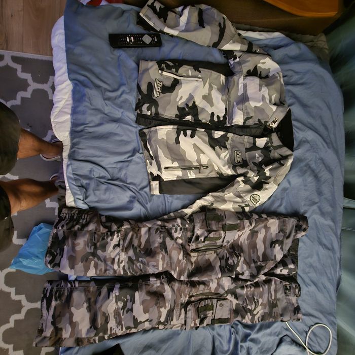 Ubrania na motocykl